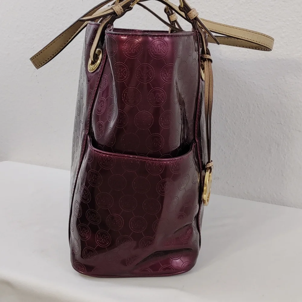 Michael Kors Jet Set East West Signature Bordeaux Patent Leather Metallic Tote